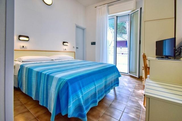 Hotel Vienna Gabicce Mare Esterno foto