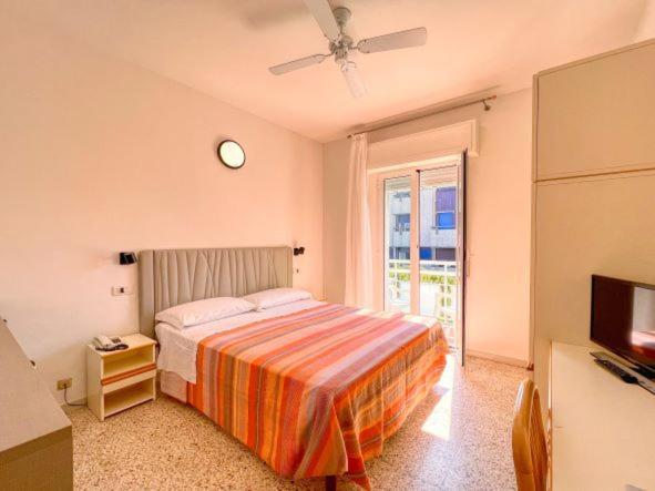 Hotel Vienna Gabicce Mare Esterno foto
