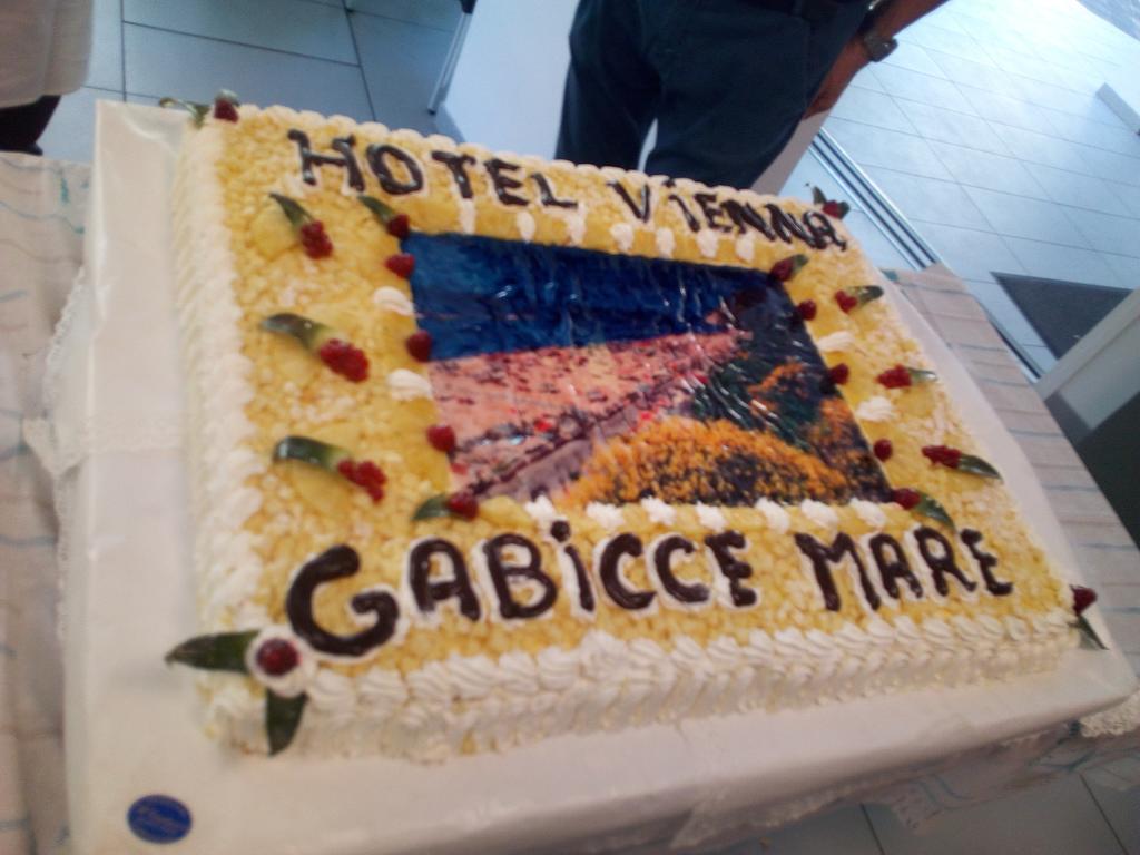 Hotel Vienna Gabicce Mare Esterno foto